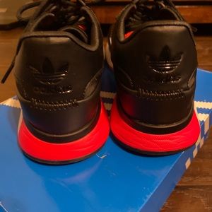 Adidas SL Andridge boys size 6 1/2